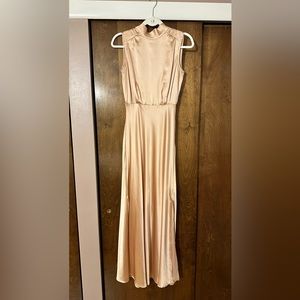Lulus Size XS Gold Dress